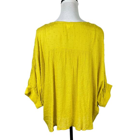 Hailey & Co. Sunshine Yellow Swiss Dot Textured Oversized Relaxed Fit Top - Picture 2 of 9